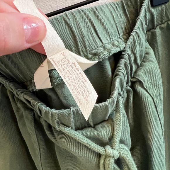 Matilda Jane Women's Field Notes Green Drawstring Jogger Pants size Small - Picture 6 of 10
